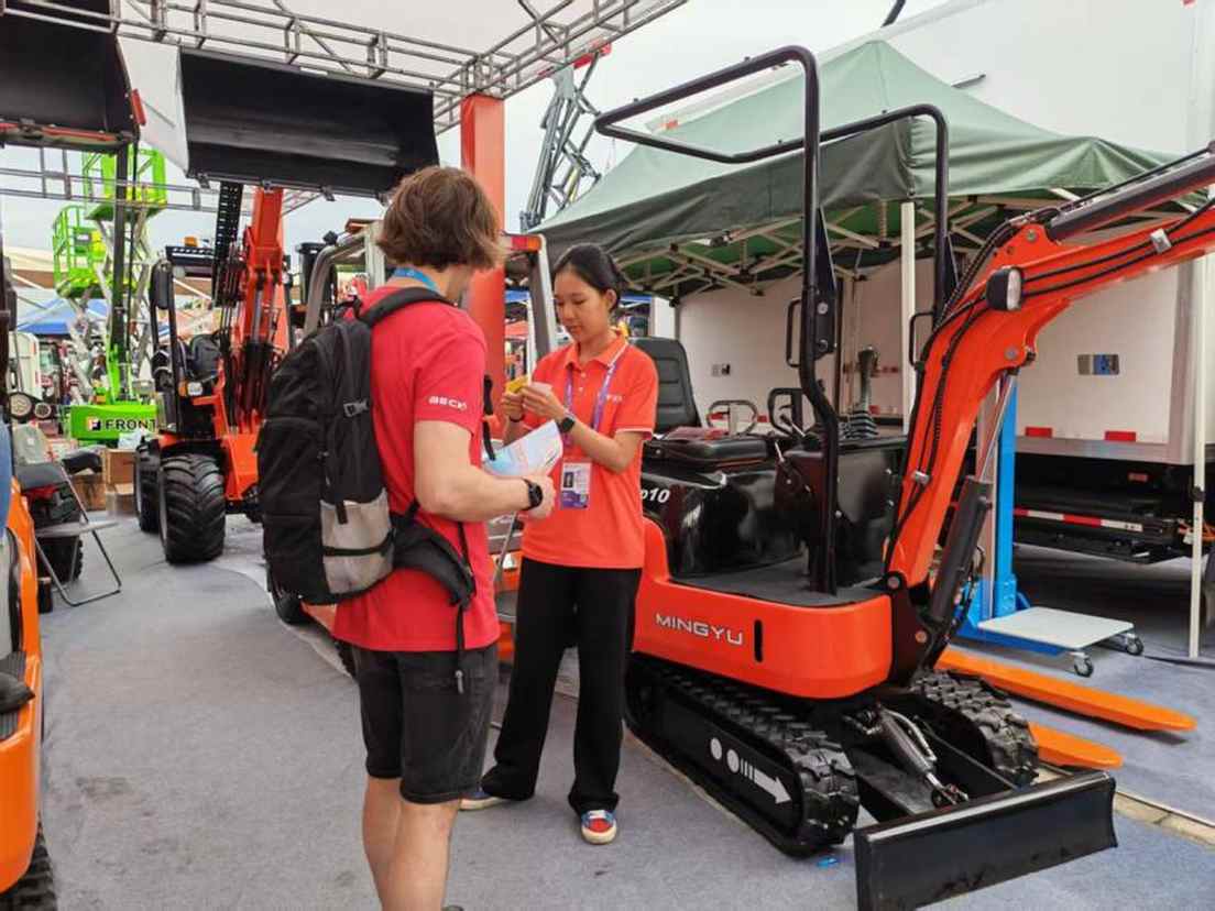 Listening to Customers, Driving Better Equipment Solutions at the 139th Canton Fair